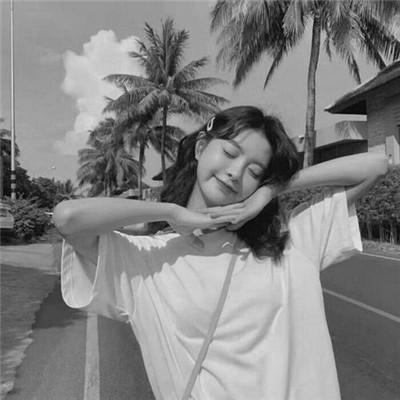 微信高清黑白女生头像100张