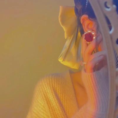 部位不露脸女生头像高级优雅图片