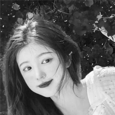 微信高清黑白女生头像100张
