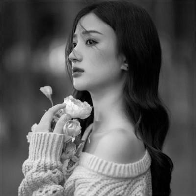 微信高清黑白女生头像100张