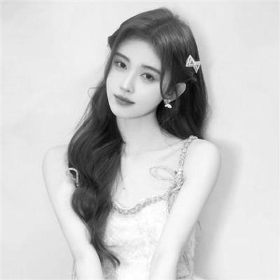 微信高清黑白女生头像100张