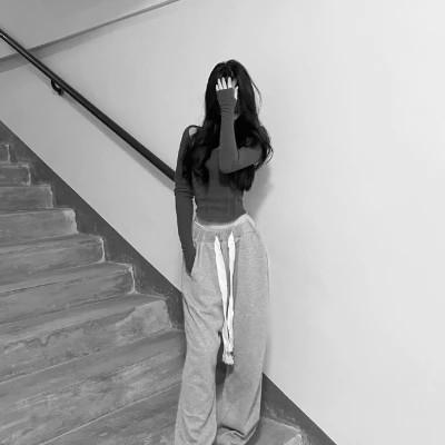 好看的黑白女生头像