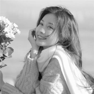 微信高清黑白女生头像100张