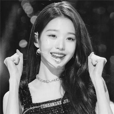 微信高清黑白女生头像100张