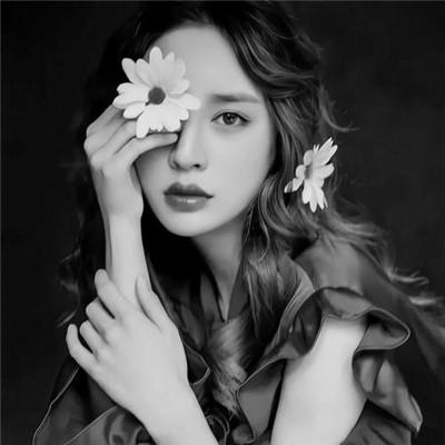 微信高清黑白女生头像100张