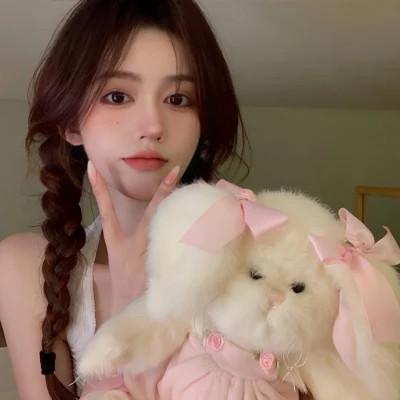 24张精选超高颜值的女生头像图片