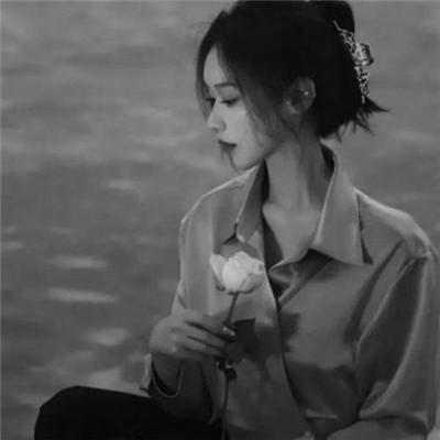 微信高清黑白女生头像100张