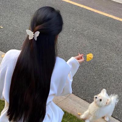 背部好看的气质女生头像