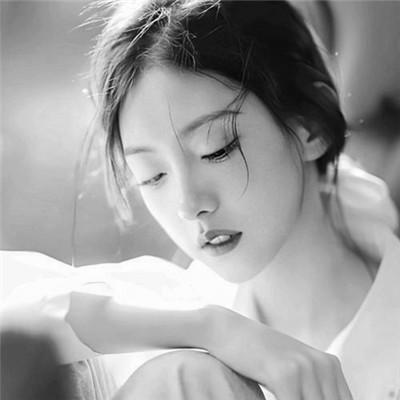 微信高清黑白女生头像100张