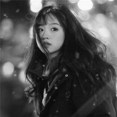 微信高清黑白女生头像100张
