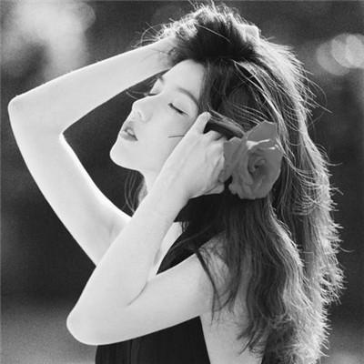 微信高清黑白女生头像100张