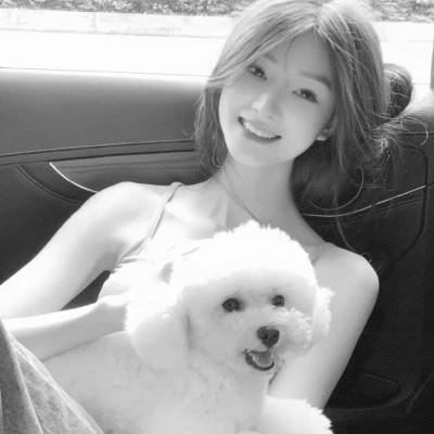 好看的黑白女生头像