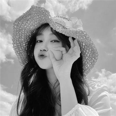 微信高清黑白女生头像100张