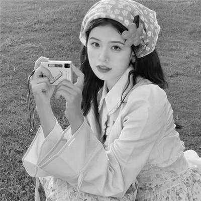 微信高清黑白女生头像100张