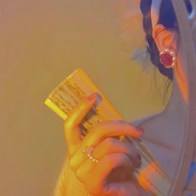 部位不露脸女生头像高级优雅图片