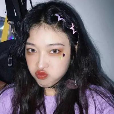 2023年女生潮流头像图片