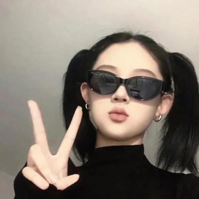 32张高质量的女生头像图片，优雅高级！