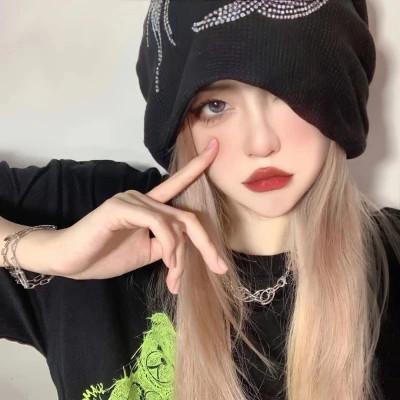 32张高质量的女生头像图片，优雅高级！
