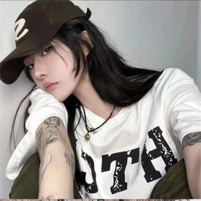 32张高质量的女生头像图片，优雅高级！