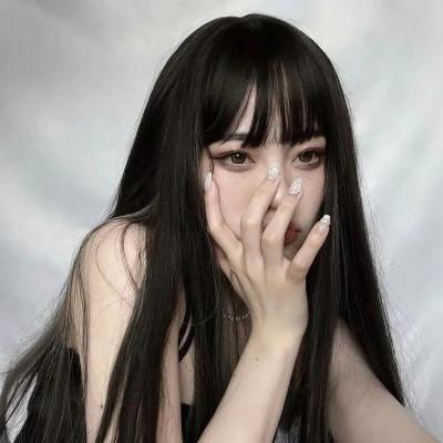 32张高质量的女生头像图片，优雅高级！