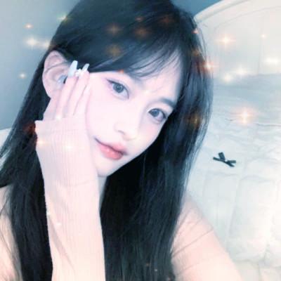 梦幻星空的女生头像 高清超好看的星空头像女生图片