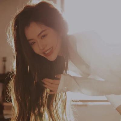 女生头像氛围感ins 高清安静又温柔又沉稳的女生头像图片