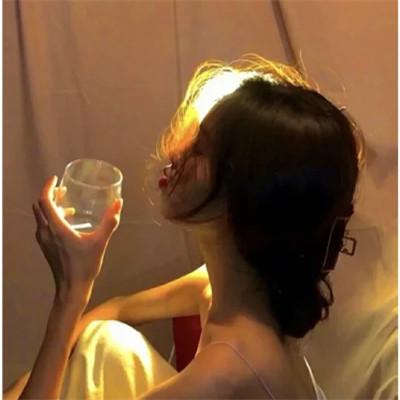 氛围感少年感头像女生