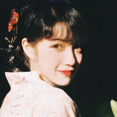 氛围感少年感头像女生
