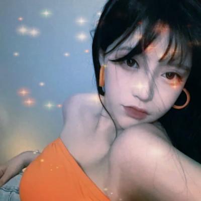 梦幻星空的女生头像 高清超好看的星空头像女生图片