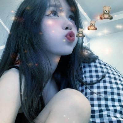 梦幻星空的女生头像 高清超好看的星空头像女生图片