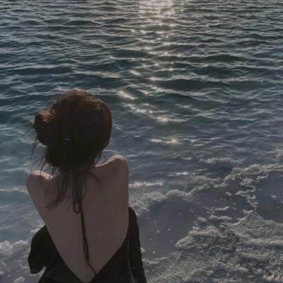 女生头像氛围感ins 高清安静又温柔又沉稳的女生头像图片