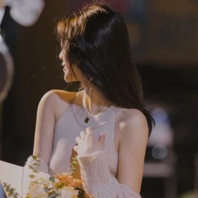 女生头像氛围感ins 高清安静又温柔又沉稳的女生头像图片