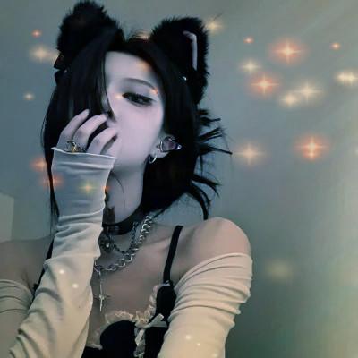 梦幻星空的女生头像 高清超好看的星空头像女生图片