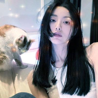 梦幻星空的女生头像 高清超好看的星空头像女生图片