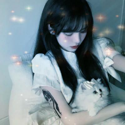 梦幻星空的女生头像 高清超好看的星空头像女生图片