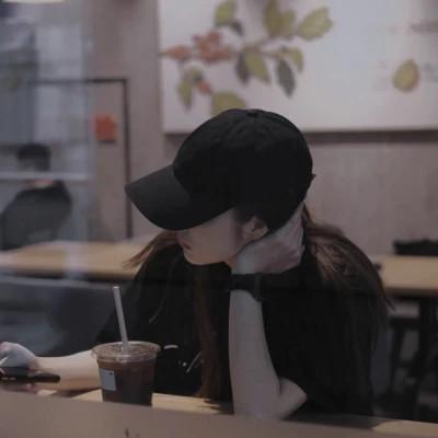 女生头像氛围感ins 高清安静又温柔又沉稳的女生头像图片
