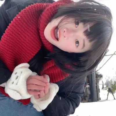氛围感干净头像女生高清无水印