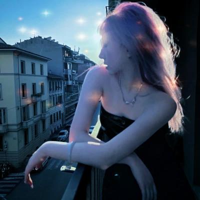 梦幻星空的女生头像 高清超好看的星空头像女生图片