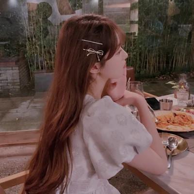 女生头像氛围感ins 高清安静又温柔又沉稳的女生头像图片