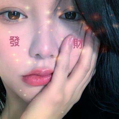 梦幻星空的女生头像 高清超好看的星空头像女生图片