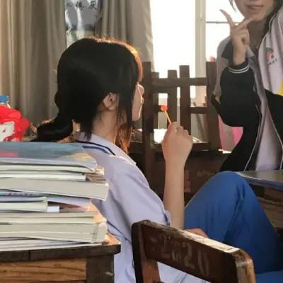 氛围感少年感头像女生