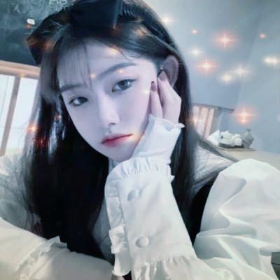 梦幻星空的女生头像 高清超好看的星空头像女生图片