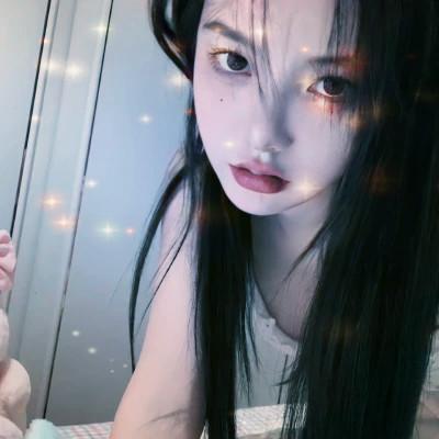 梦幻星空的女生头像 高清超好看的星空头像女生图片