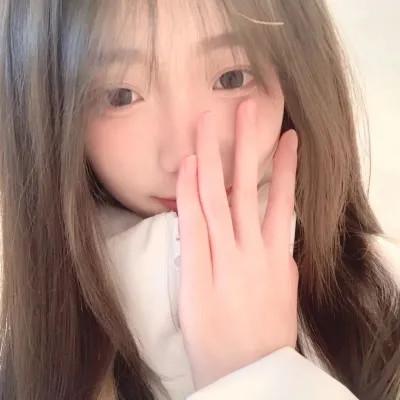 氛围感干净头像女生高清无水印