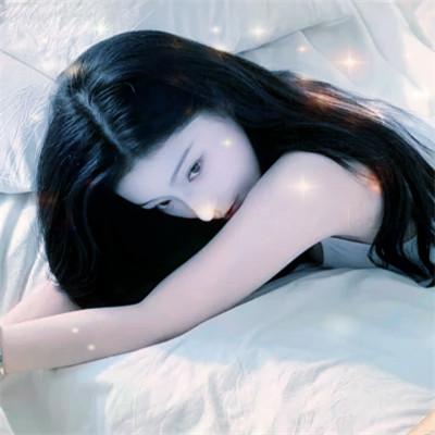 梦幻星空的女生头像 高清超好看的星空头像女生图片