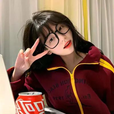氛围感干净头像女生高清无水印