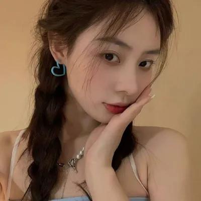 氛围感干净头像女生高清无水印