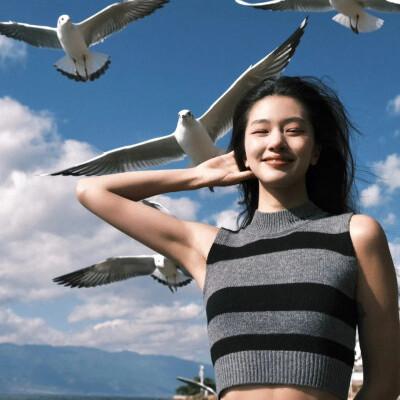 高级容易招桃花的女生微信头像
