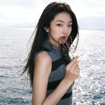 高级容易招桃花的女生微信头像
