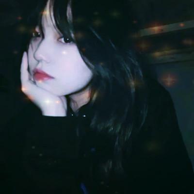 梦幻星空的女生头像 高清超好看的星空头像女生图片